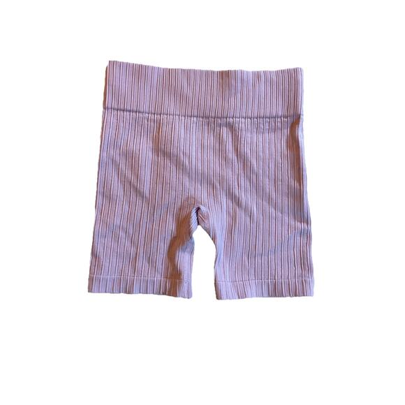Girls Art Class Seamless Light Purple Short Size Medium - Picture 1 of 2